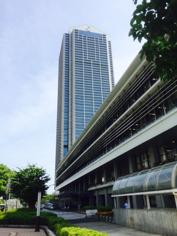 神戸市役所にて