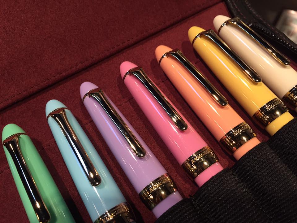 Kobe Ｐro color 万年筆 7色勢揃い