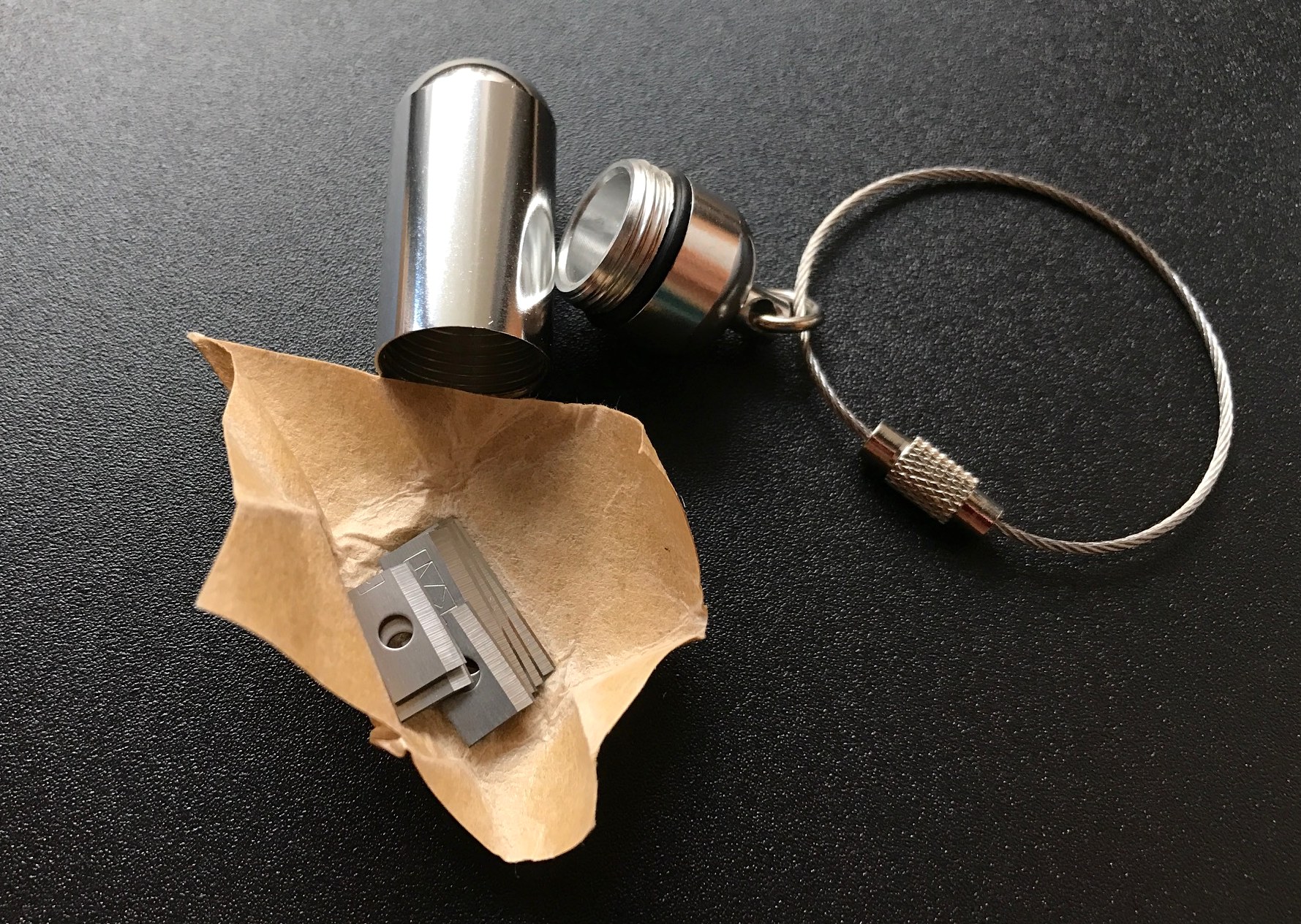 小日向京のひねもす文房具｜第九十七回「カール事務器 エクスシャープナー」