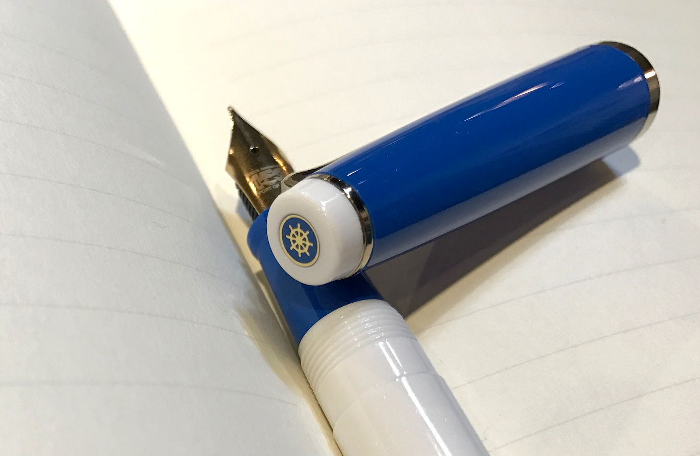 小日向京のひねもす文房具｜第百回「NAGASAWAオリジナル万年筆 波止場レクル」