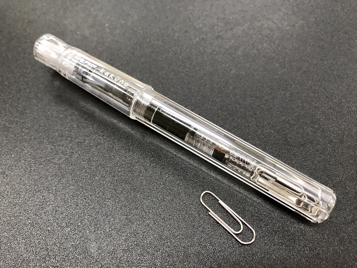 小日向京のひねもす文房具｜第百一回「パイロット カクノ 万年筆 透明ボディ」