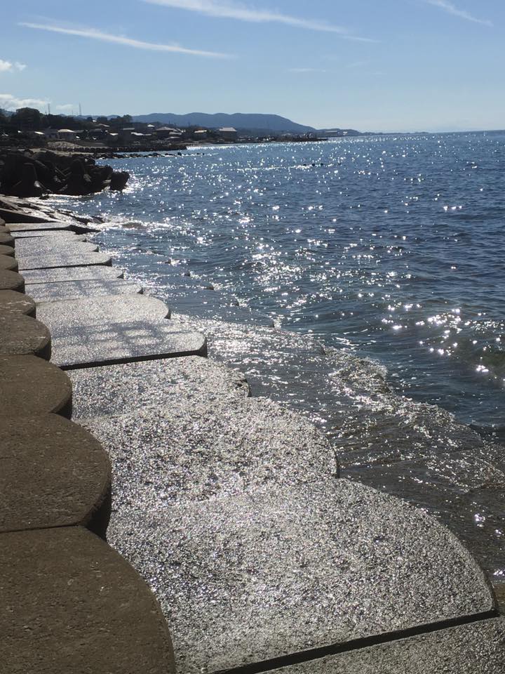 淡路島 海の色