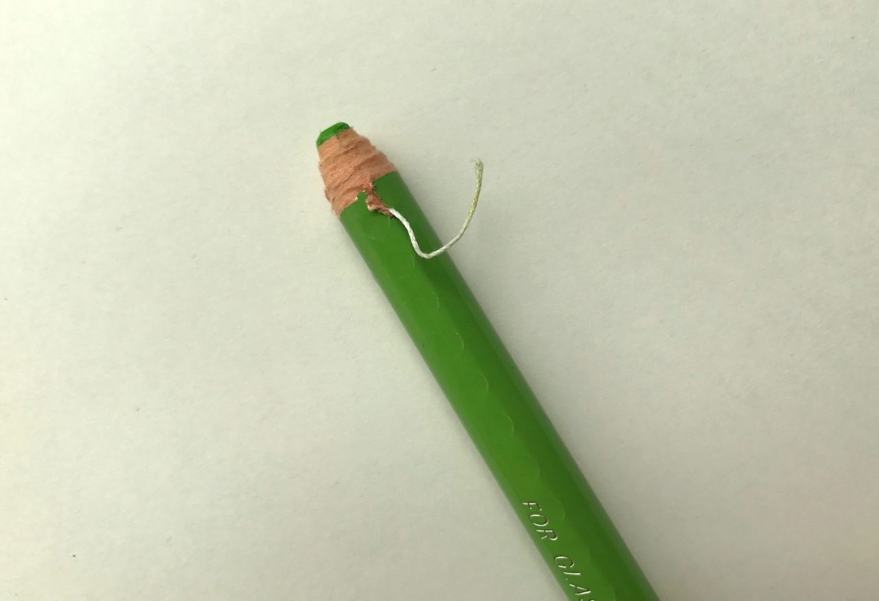 小日向京のひねもす文房具｜第百十一回「三菱鉛筆 三菱ダーマトグラフ（紙巻）」