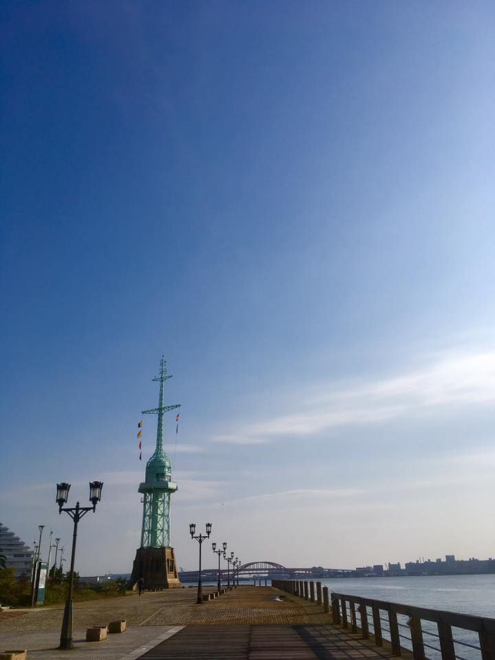 快晴の神戸ハーバーランド 