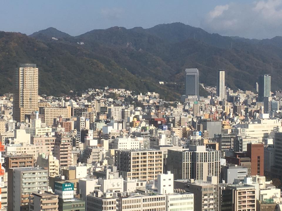 快晴の神戸ハーバーランド 