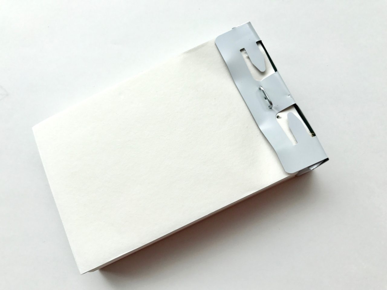 小日向京のひねもす文房具｜第百十七回「新日本カレンダー×NAGASAWA・himekuri memo」