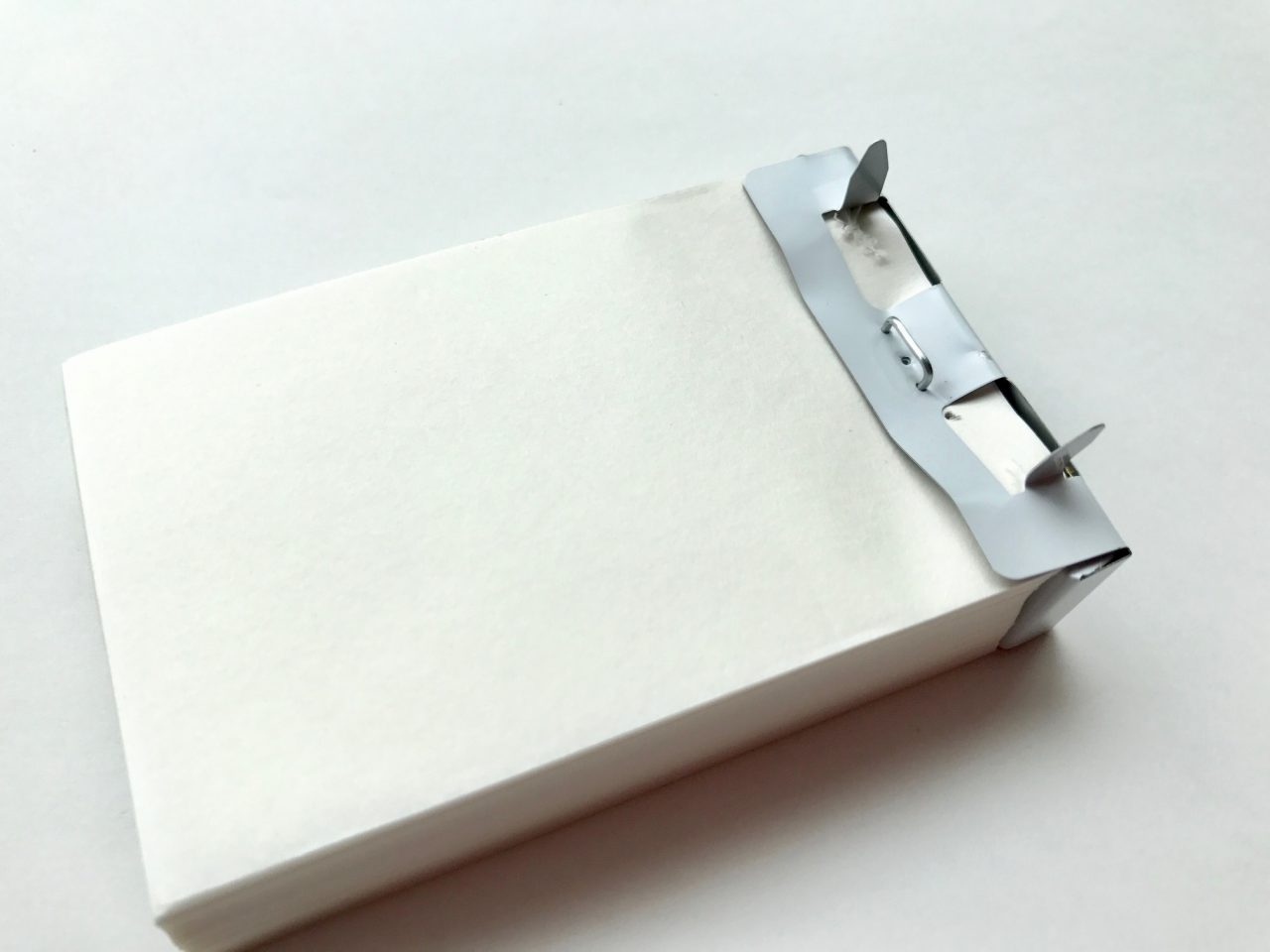 小日向京のひねもす文房具｜第百十七回「新日本カレンダー×NAGASAWA・himekuri memo」