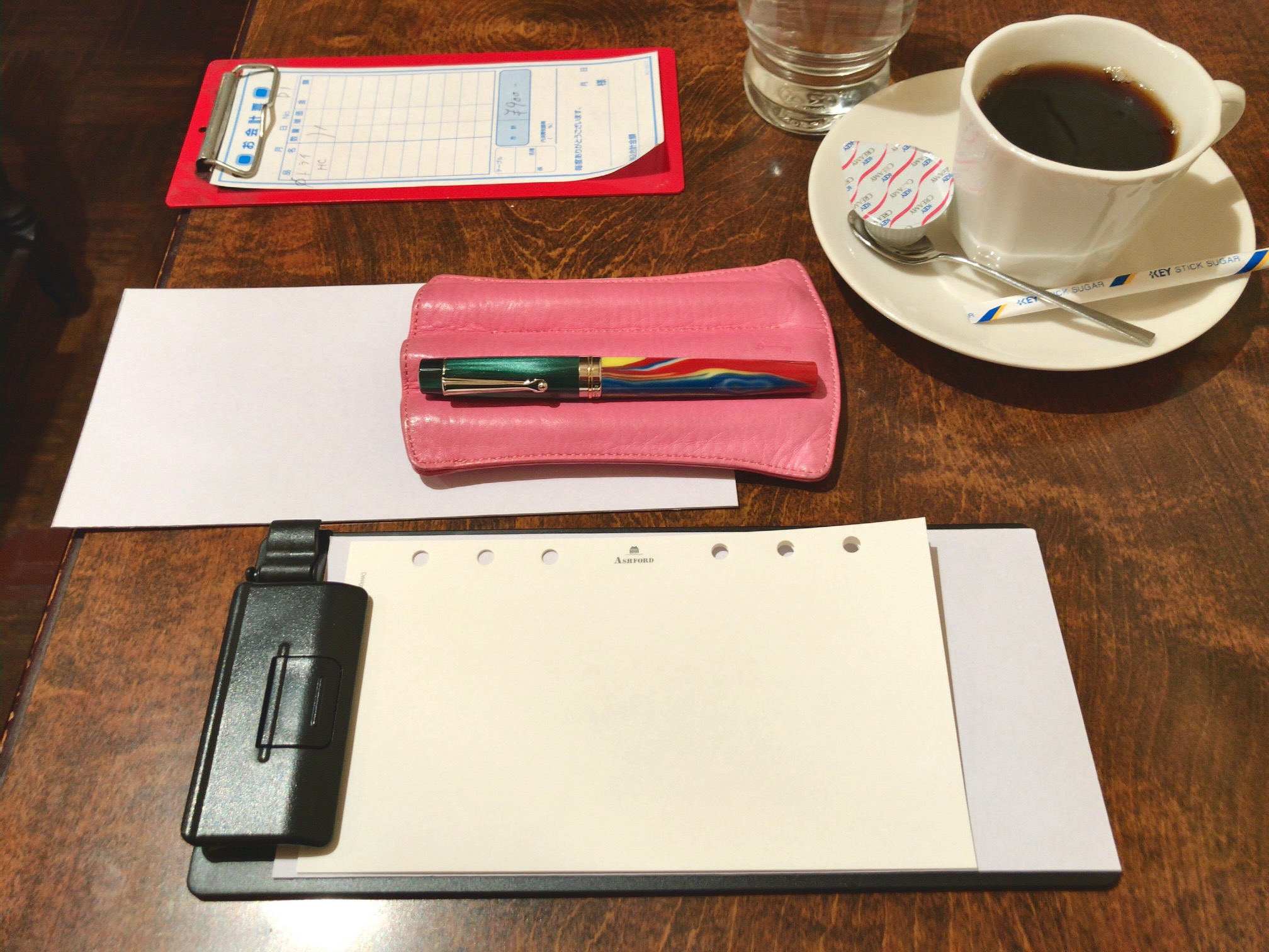 小日向京のひねもす文房具｜第百二十九回「システム手帳を忘れてしまった時の伝票挟み」