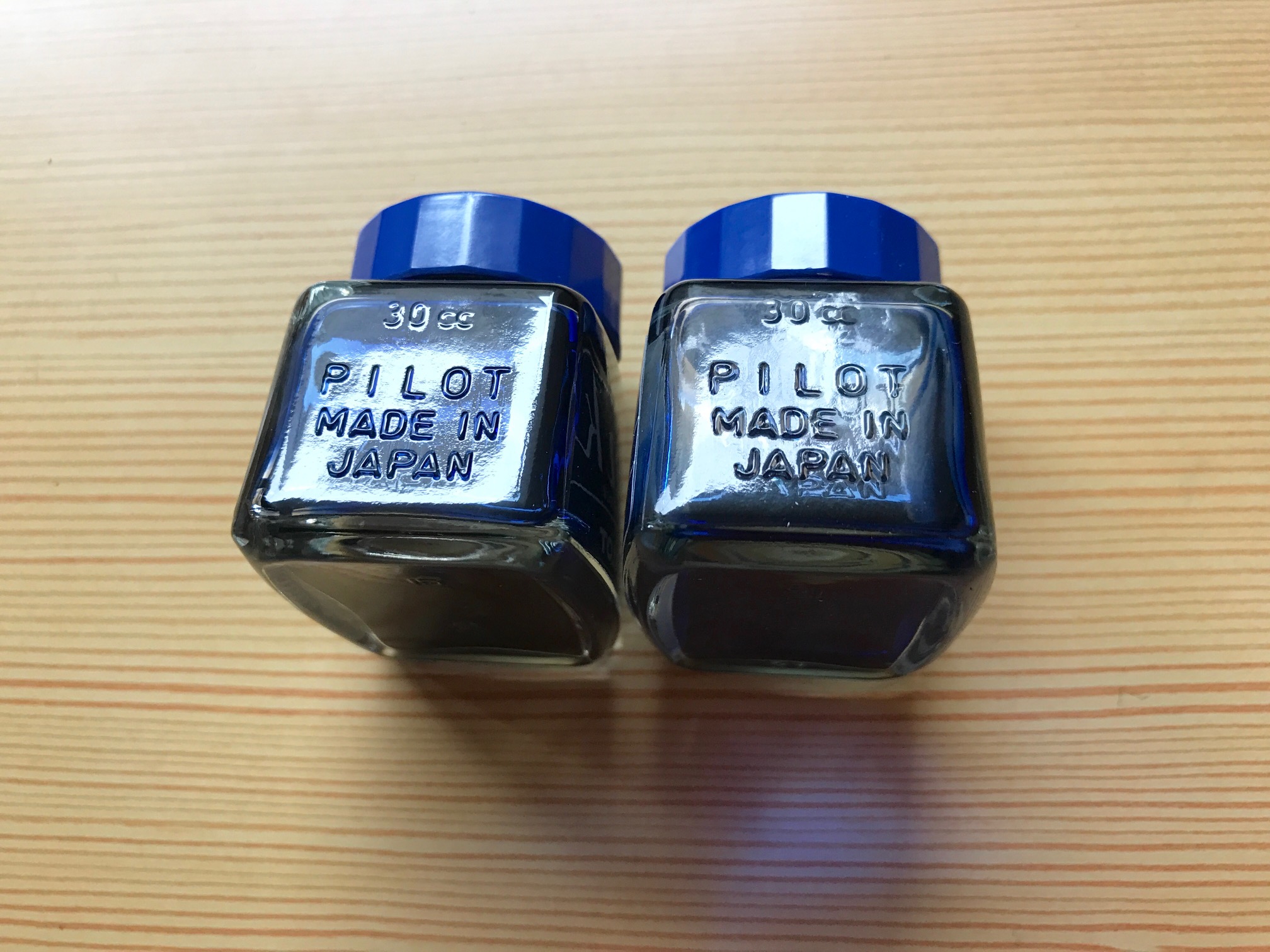 小日向京のひねもす文房具｜第百四十四回「パイロット インキ ブルーブラック 30ml」
